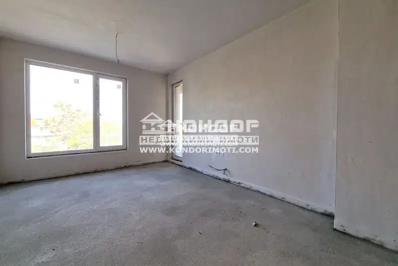 Two-room apartment with yard in Karsiyaka, Plovdiv, new-build