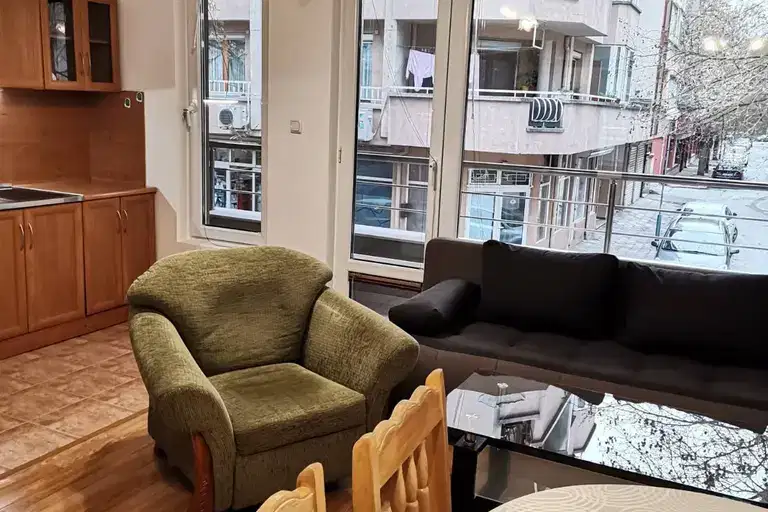 3-bedroom apartment in Plovdiv, Kyrshiyaka