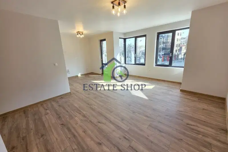3-bedroom apartment in Plovdiv, Kyrshiyaka