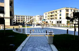 Тристаен апартамент с две тераси в Кършияка, Пловдив