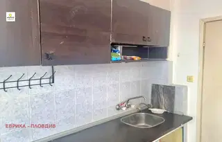 Светъл 2-стаен апартамент с две тераси в Кършияка, Пловдив