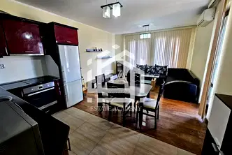 Двустаен апартамент с югозападно изложение в Кючук Париж, Пловдив