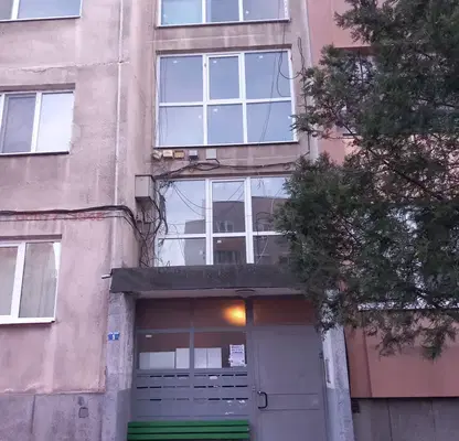 Снимка 2 — Апартамент 2-стаен в Кючук Париж, Пловдив с междуетажно помещение