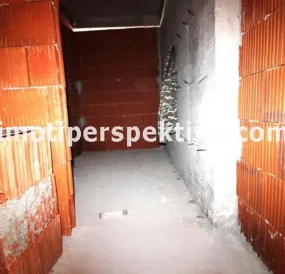 Снимка 4 — Тристаен апартамент с тераса в Кючук Париж, Пловдив