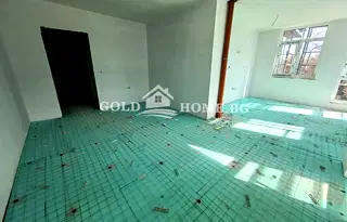 Тристаен апартамент с две тераси в Кючук Париж, Пловдив