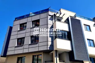 Четиристаен апартамент с три тераси в Кючук Париж, Пловдив