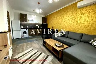 Двустаен апартамент в Кючук Париж, Пловдив с тераса