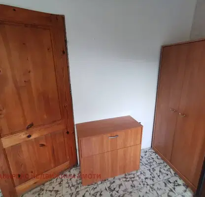 Снимка 5 — Двустаен апартамент в Мараша, Пловдив, на 4-ти етаж