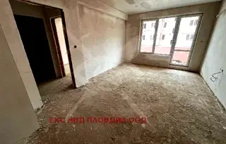 Двустаен апартамент в Остромила, Пловдив с тераса