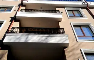 Тристаен апартамент с тераса в Остромила, Пловдив