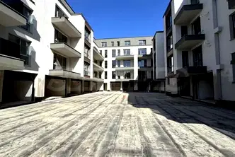 Тристаен апартамент с две тераси в кв. Христо Смирненски, Пловдив