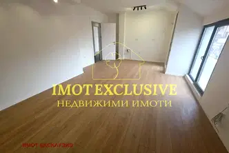 Тристаен апартамент в Съдийски, Пловдив с тераса