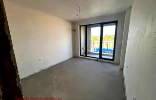 Двустаен апартамент с тераса в кв. Тракия, Пловдив