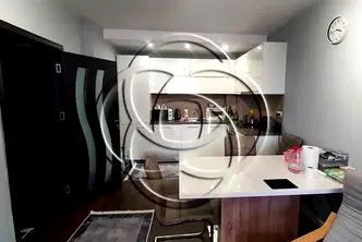Двустаен апартамент с тераса в затворен комплекс в Тракия, Пловдив