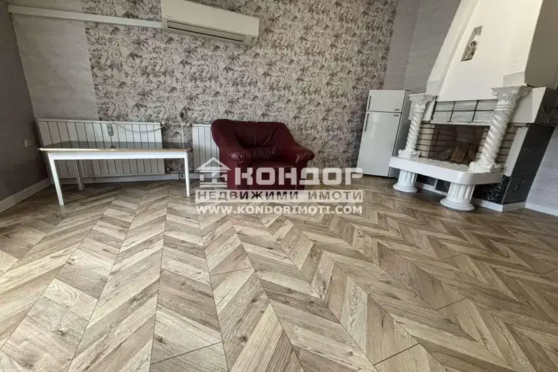 Апартамент 2-стаен в Тракия, Пловдив с тераса