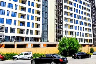 Тристаен апартамент с две тераси в Тракия, Пловдив