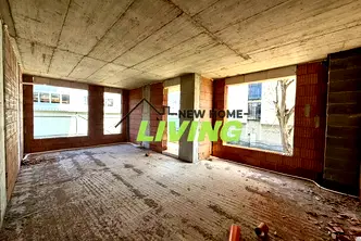 Тристаен апартамент в Тракия, Пловдив с площ 111 кв.м