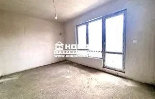 Тристаен апартамент с голяма тераса в Тракия, Пловдив