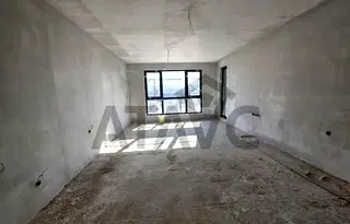 Тристаен апартамент в Тракия, Пловдив с тераса и асансьор