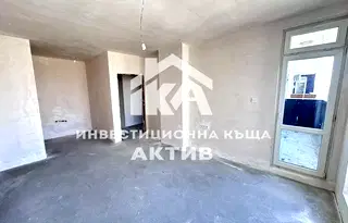 Тристаен апартамент с тераса в Тракия, Пловдив