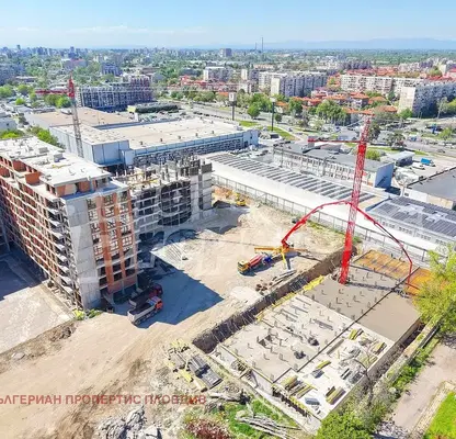 Снимка 5 — Просторен 3-стаен апартамент в Тракия, Пловдив с асансьор