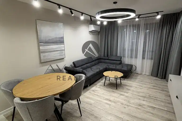 4-bedroom apartment in Plovdiv, Trakiya