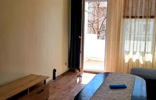 Двустаен апартамент с две тераси в кв. Въстанически, Пловдив