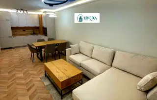 Двустаен апартамент с тераса в Кичук Париж, Пловдив