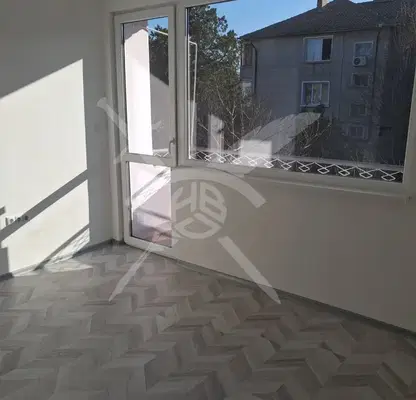 Снимка 2 — Двустаен апартамент в Бургас, Поморие