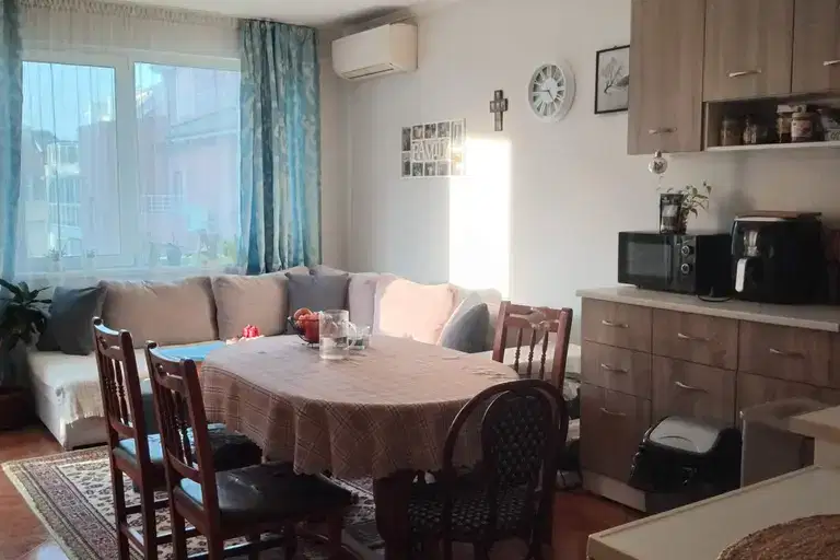 3-bedroom apartment in Oblast Burgas, Pomorie