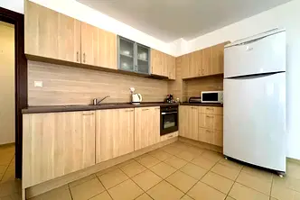 Тристаен апартамент в Бургас, Поморие