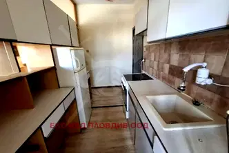 Тристаен апартамент в Пловдив, Раковски