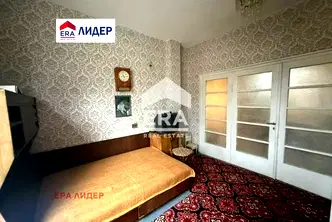 апартамент в Русе, Алеи Възраждане