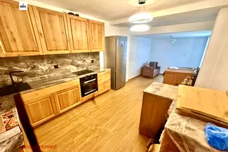 Тристаен апартамент в Русе, Център