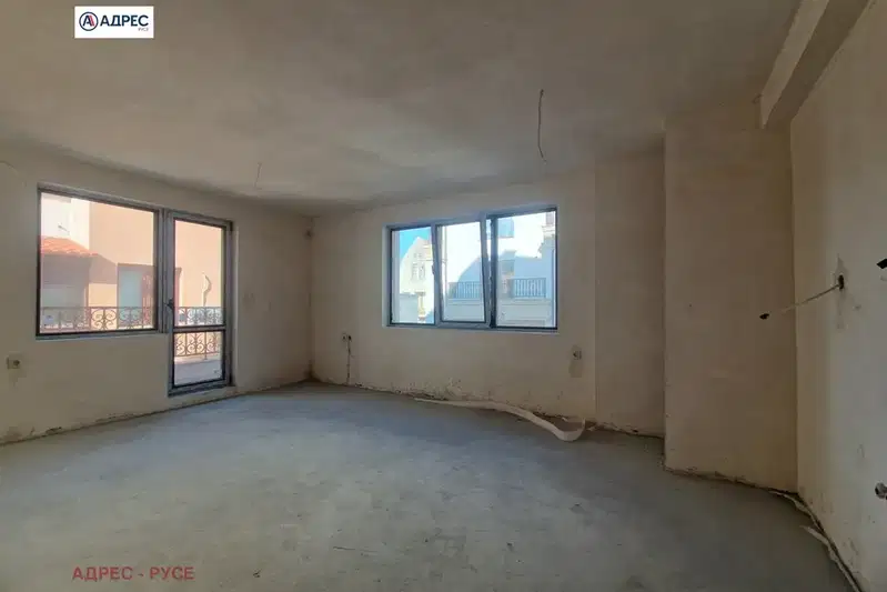 3-bedroom apartment in Ruse, Centyr