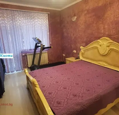 Снимка 5 — Тристаен апартамент в Русе, Център
