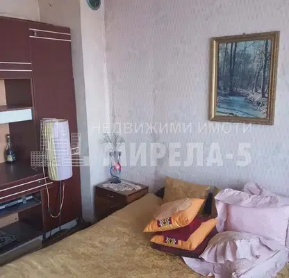 Снимка 3 — Двустаен апартамент в Русе, Чародейка - Север