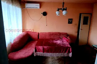 Многостаен апартамент в Русе, Хъшове