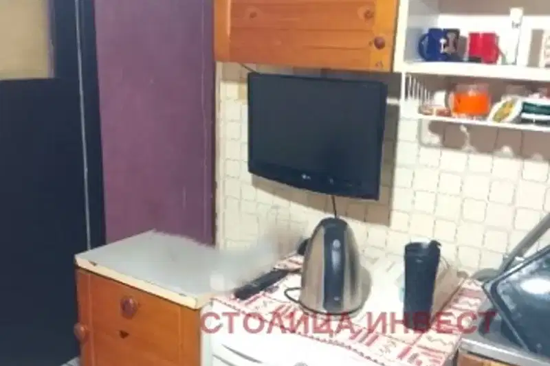 Тристаен апартамент в кв. Възраждане, Русе с асансьор