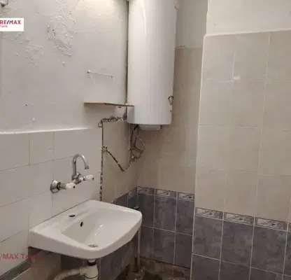 Снимка 4 — Апартамент 2-стаен в с. Каменец с две тераси и двор