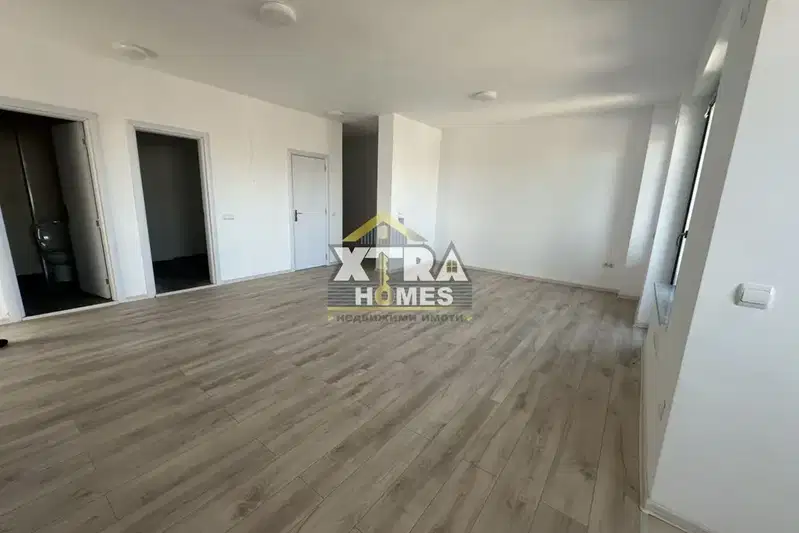apartment in Kazichene