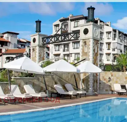 Photo 2 — 3-bedroom apartment in Oblast Burgas, Lozenec