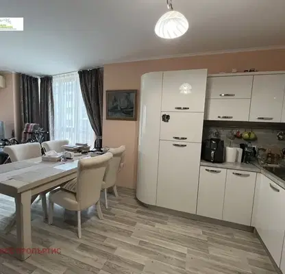 Снимка 2 — апартамент във Варна, с. Шкорпиловци