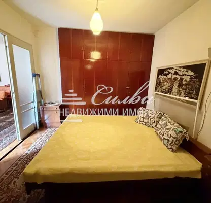 Photo 4 — apartment in Shumen, Centyr