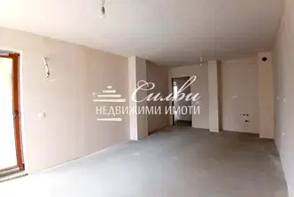 Тристаен апартамент в Шумен, Добруджански