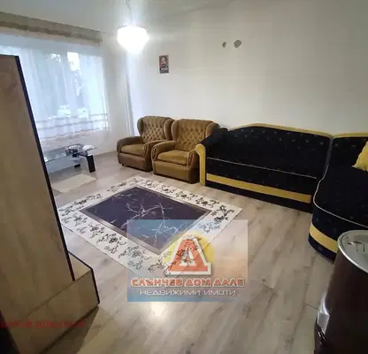 Снимка 3 — Двустаен апартамент в Шумен, Тракия