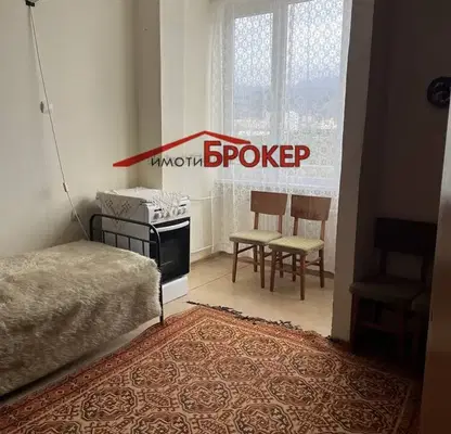 Снимка 3 — Двустаен апартамент в Младост, Сливен с ТЕЦ и асансьор