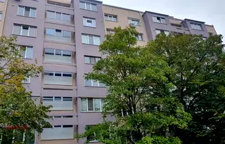 Тристаен апартамент в Сливен, Сини камъни
