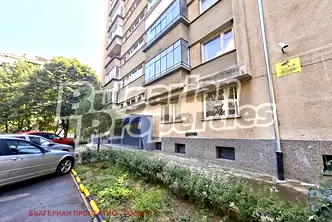Двустаен апартамент с югоизточно изложение в Банишора, София