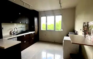 Тристаен апартамент в София, Банишора